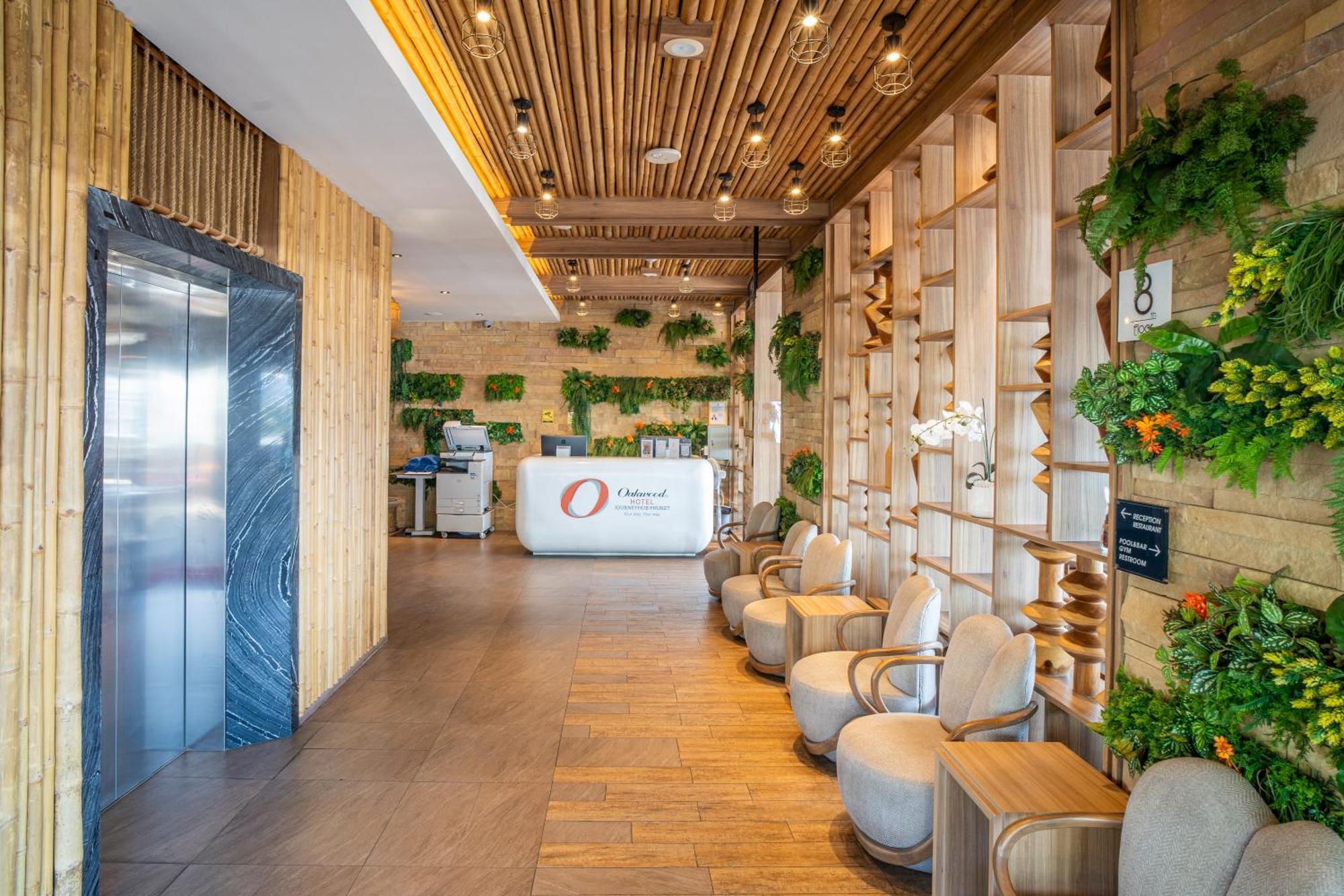 מלון Journeyhub Phuket Patong מראה חיצוני תמונה